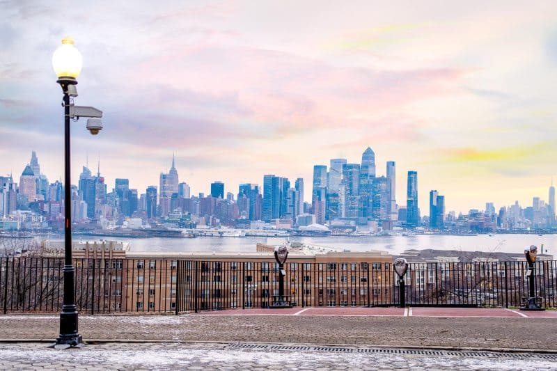 앳홈스테이 허드슨 리버점