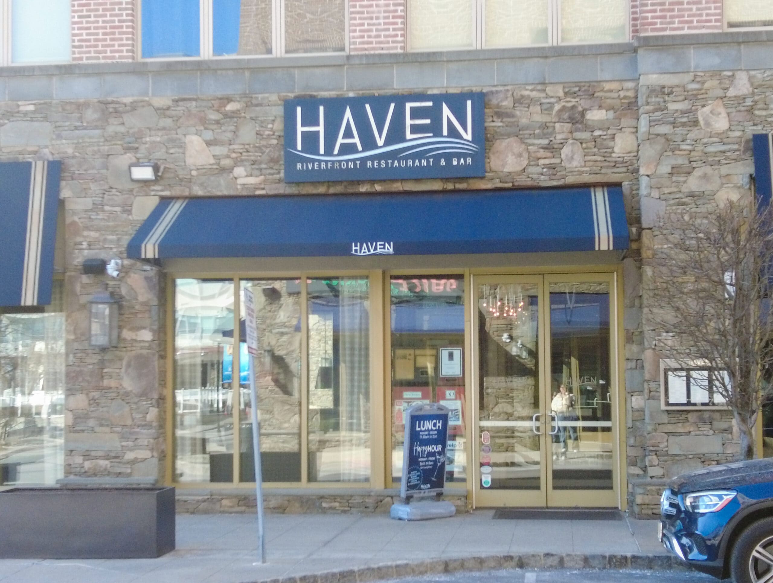 Penthouse stay location image 2