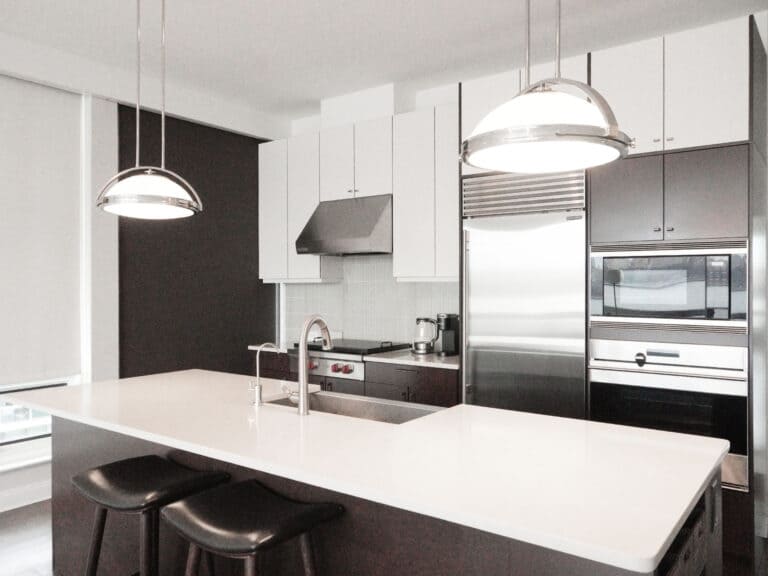 Penthouse stay side gallery image 2